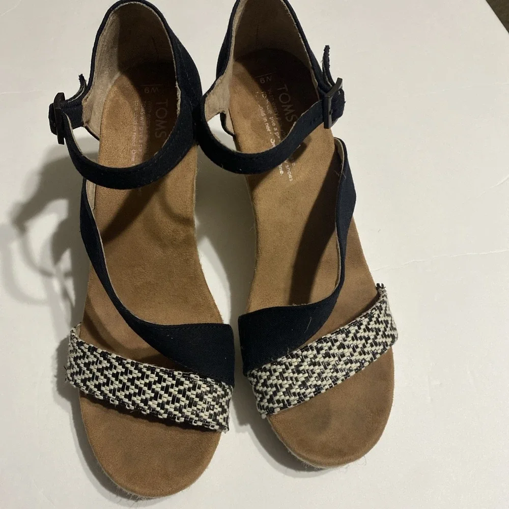 Toms‎ Clarissa Espadrille Women's Size 9 Black White Woven Rope Wedge Sandals